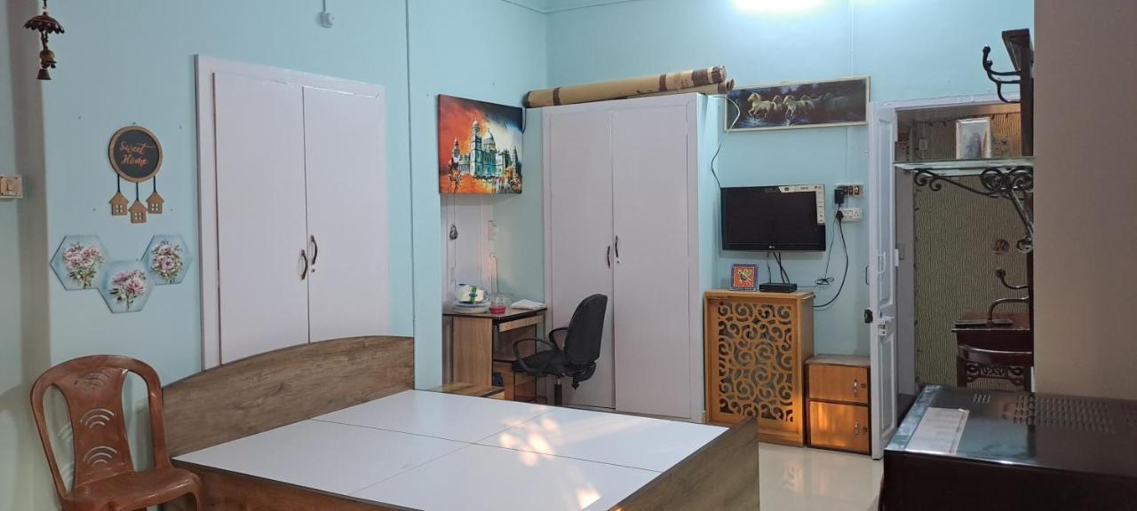 A Home Away From Home Kalkutta Exterior foto